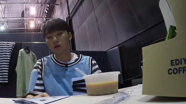 A Day in the Life of SEUNGKWAN: Filming Location, Lunch Box, Gomtang Eating