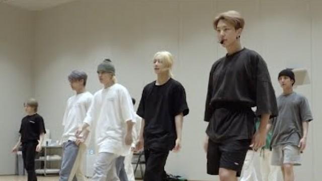 'Ready to Love' Dance Practice Behind