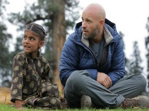 Franck Gastambide chez les Nomades Van Gujjar dans les montagnes de l'Himalaya en Inde