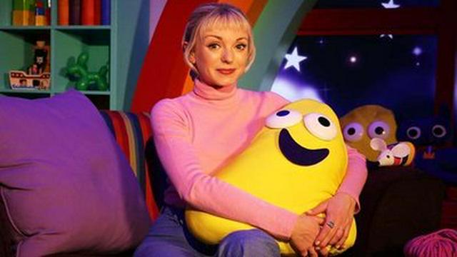 Helen George - I Am the Boss of This Chair