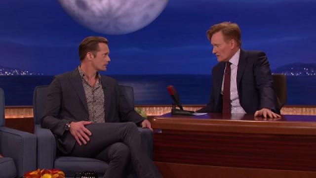 Alexander Skarsgard, Bo Burnham, a performance by kids from School of Rock