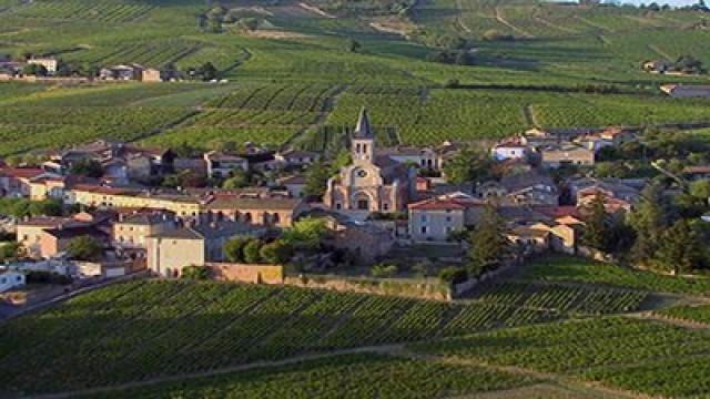 Passion patrimoine : Des monts du Beaujolais aux monts d'Ardèche