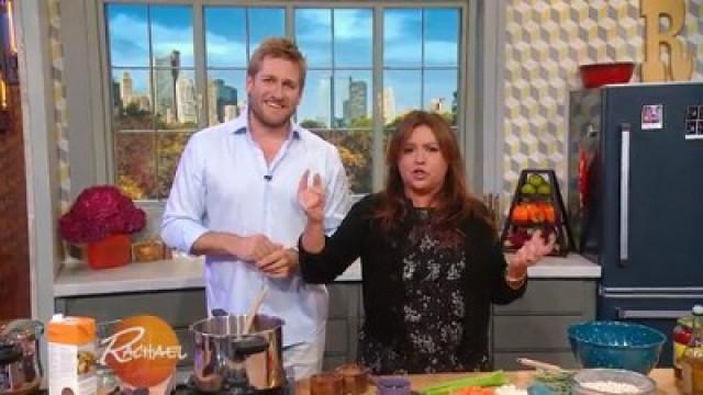 Curtis Stone's Cozy Fall Soup & Sammies + What's a Fitness Pyramid?