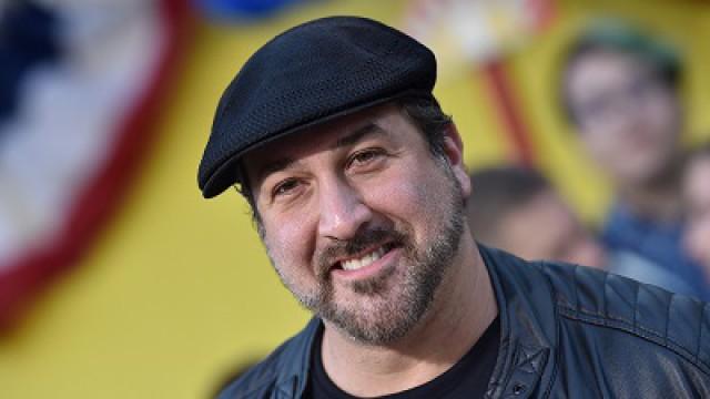 Joey Fatone is in the house