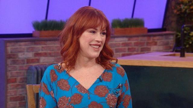 Molly Ringwald is here