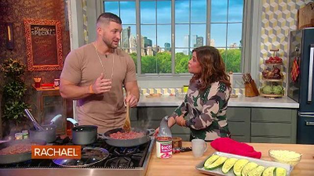 Tim Tebow and Rach are cooking up a keto-friendly lasagna dish