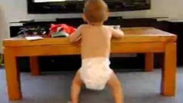 DANCING BABY!!