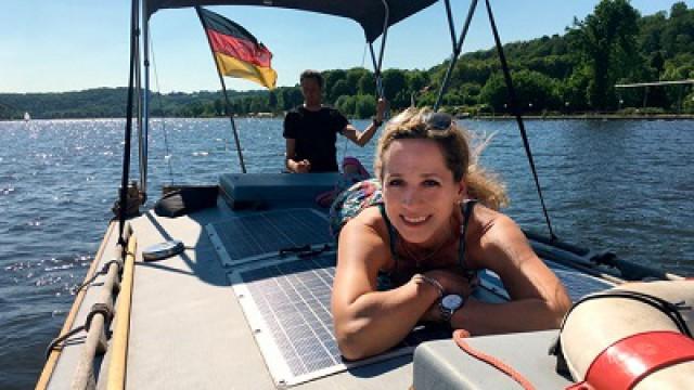 Mit dem Tret-Hausboot über die Ruhr - von Mülheim nach Essen