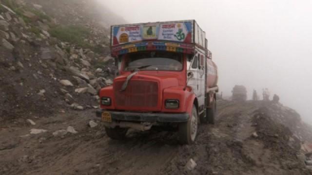 Ladakh, Hell Beneath the Wheels