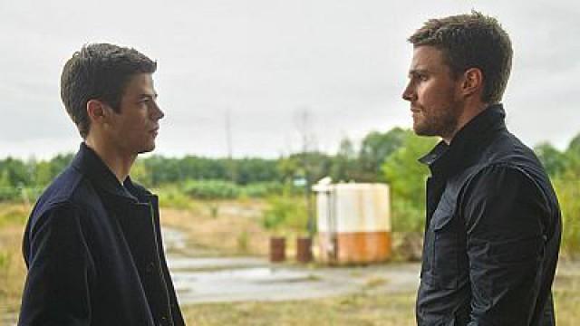 Flash contre Arrow