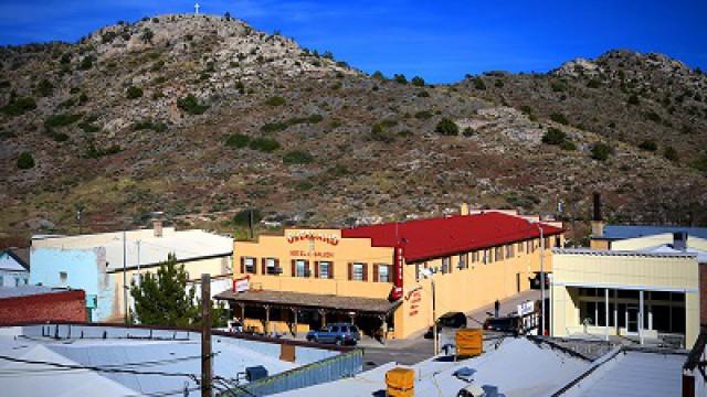 Rolling Hills Asylum/Overland Saloon