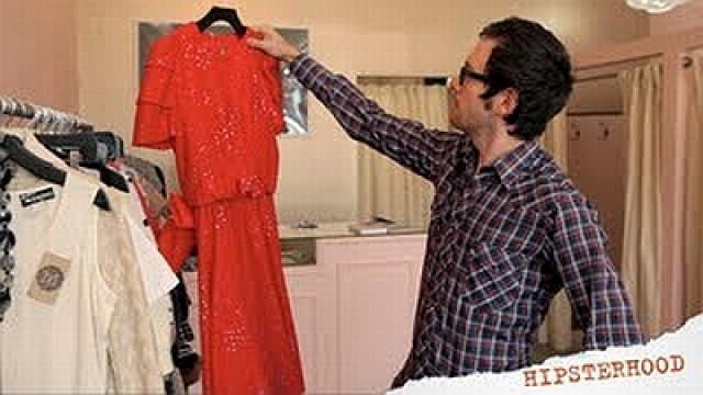 Shopping at Hipster Boutique Myrtle on Sunset Blvd.