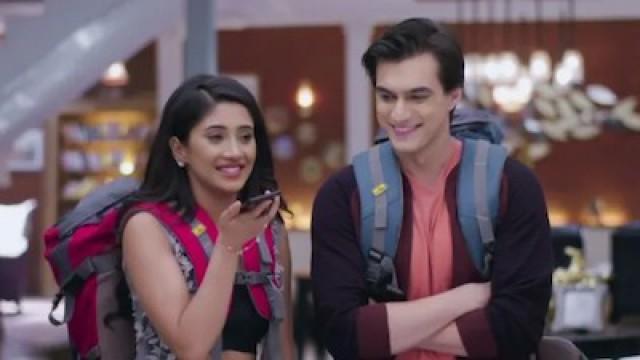 KaiRa Leave for Honeymoon