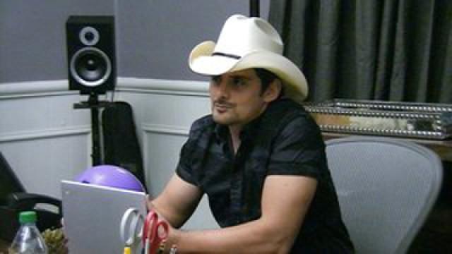 Jeff Garlin and Brad Paisley