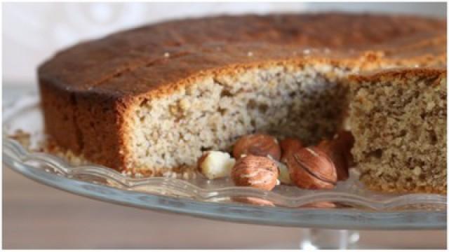 GÂTEAU AUX NOISETTES MOELLEUX