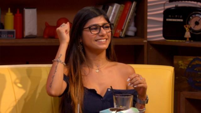 Mia Khalifa Goes Hard at Parkour