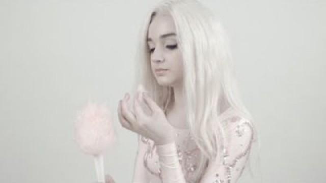 Poppy Eats Cotton Candy