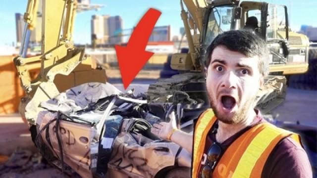 J'AI DÉTRUIT UNE VOITURE AVEC UNE PELLETEUSE ! (Vlog Las Vegas)