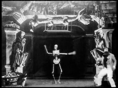 The Magician's Cavern (1901)