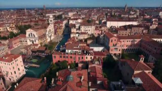 Venice Storm Wall