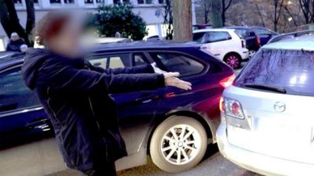 Eltern-Taxi-Chaos vor dem Schulhof