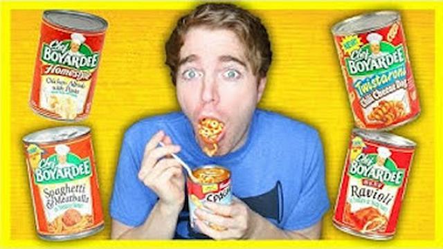 TASTING WEIRD CHEF BOYARDEE!