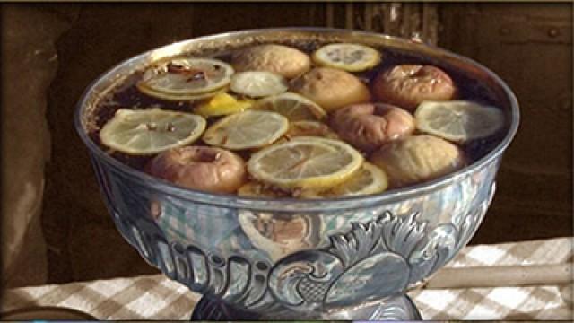 How to Make Wassail Punch