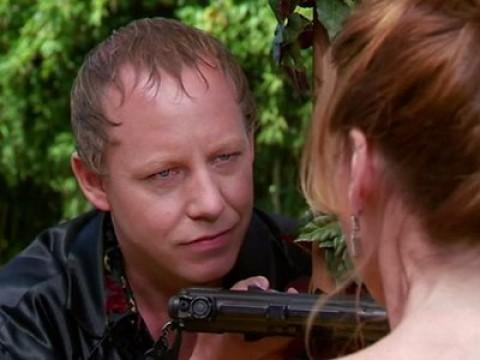 Val Under Siege with a Vengeance