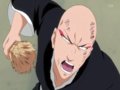 Ikkaku tombe ! Moment critique pour les Shinigami