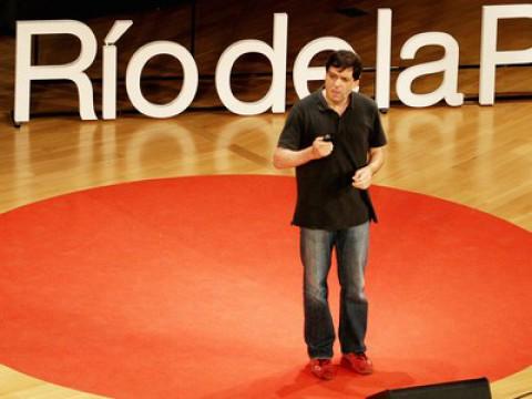 Dan Ariely: What makes us feel good about our work?