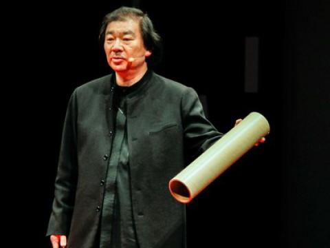 Shigeru Ban: Emergency shelters made from paper