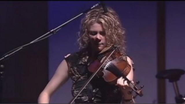 Natalie MacMaster: Cape Breton fiddling in reel time