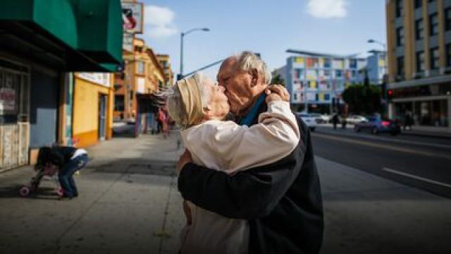 Isadora Kosofsky: Intimate photos of a senior love triangle