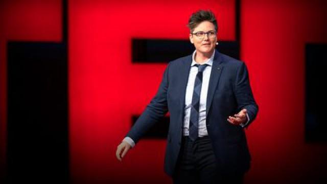 Hannah Gadsby: Three ideas. Three contradictions. Or not.