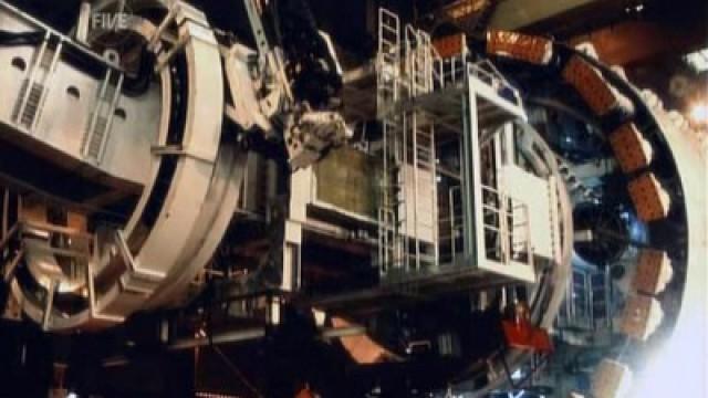 Gigantic Tunneling Machine, Lancashire Fire Service, Traffic-Management