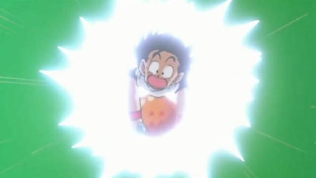 La situation est critique. Gohan, protège la boule à quatre étoiles