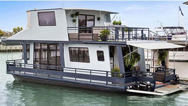 Gold Coast Houseboat, QLD