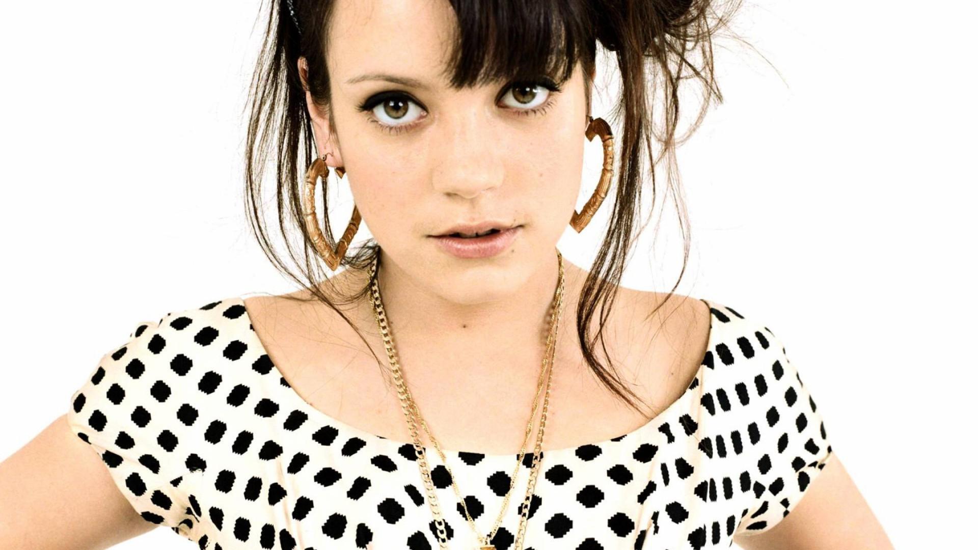 Lily Allen: From Riches to Rags