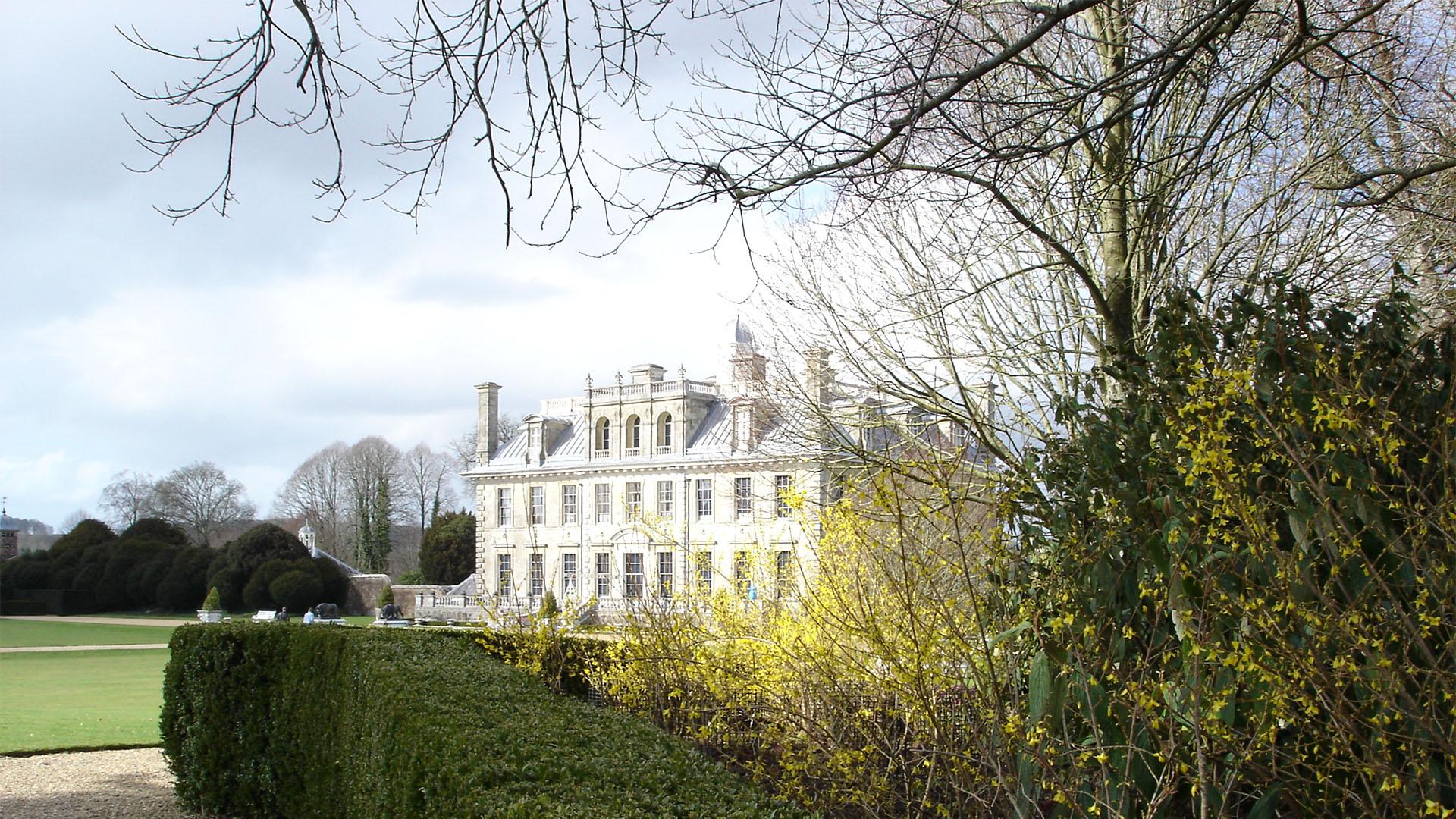 National Trust: Garden Treasures