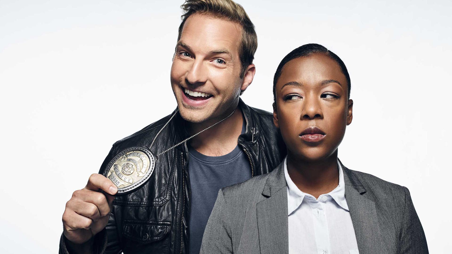 Ryan Hansen Solves Crimes on Television