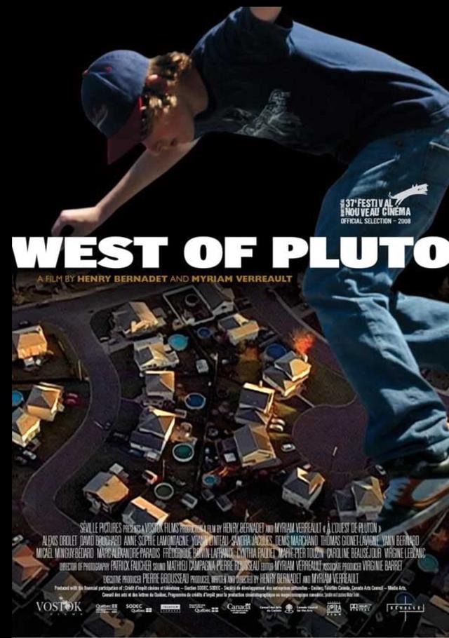 À l'ouest de Pluton