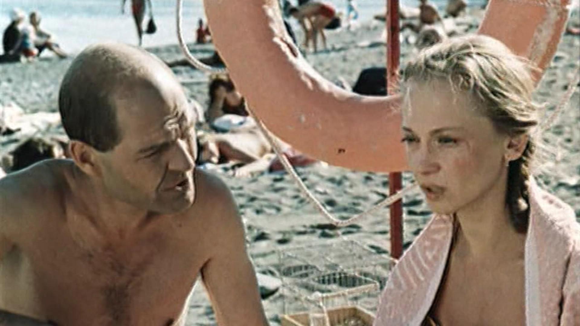 Дама с попугаем