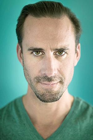 Picture of Joseph Fiennes