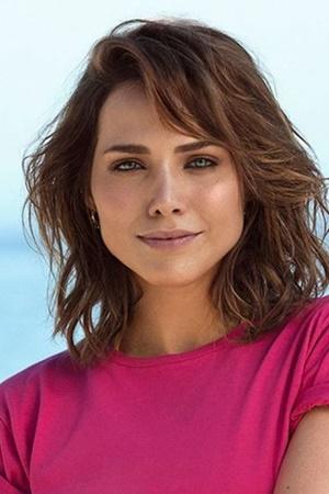 Picture of Letícia Colin