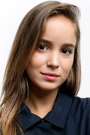 Picture of Alba Baptista