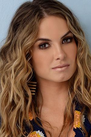 Picture of Lua Blanco