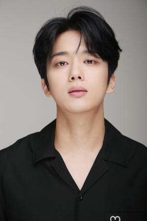 Picture of Yoo Young-jae