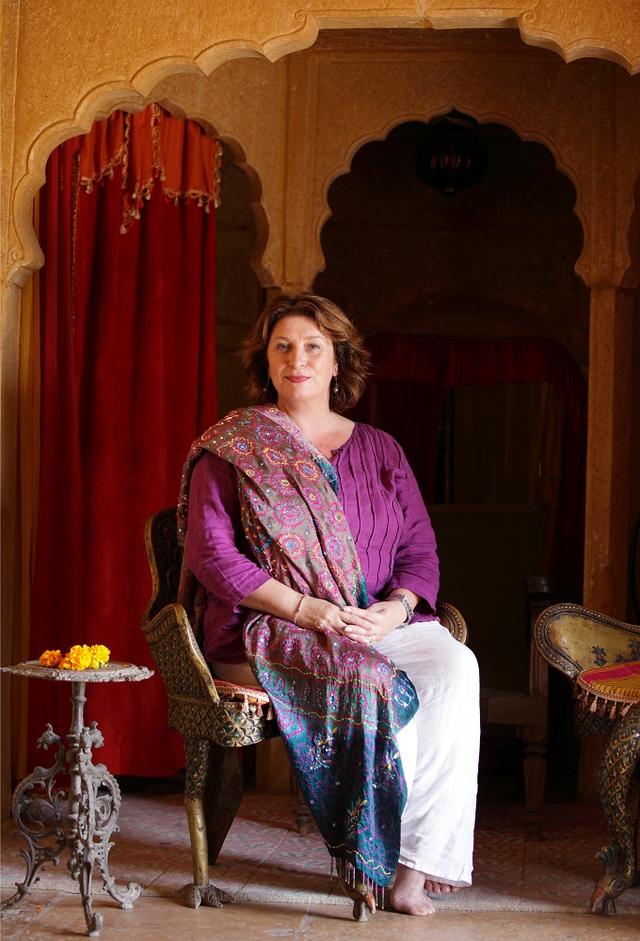 Caroline Quentin: A Passage Through India