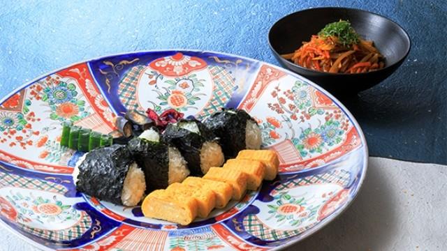 Rika's TOKYO CUISINE Onigiri [Rice Balls]