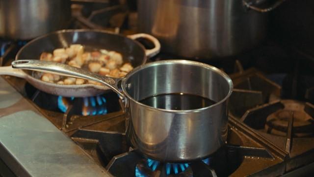 Bientôt les sucres, ça bouge en cuisine